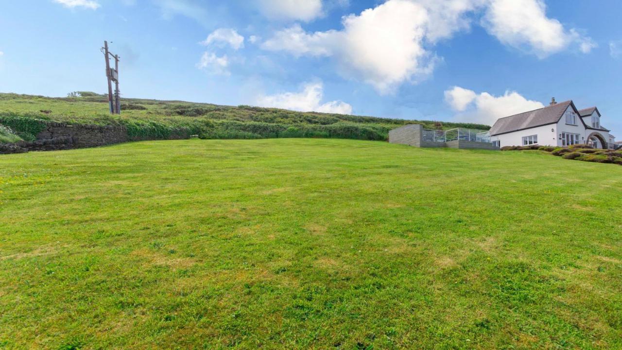 Stables Croyde | 4 Bedrooms / Sleeps 8 | Sea & Beach Views Bagian luar foto